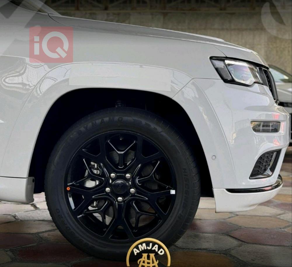 جيب جراند شيروكي